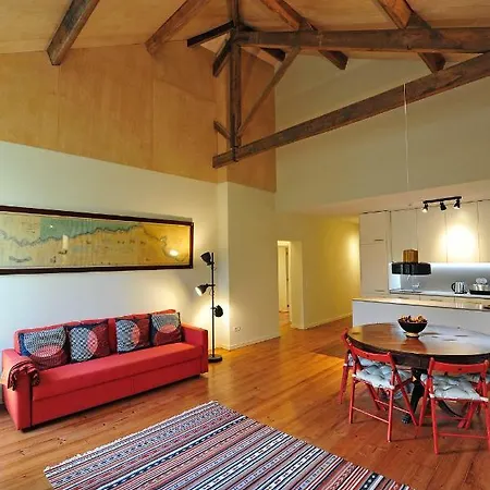 Flh Captain House Apartment